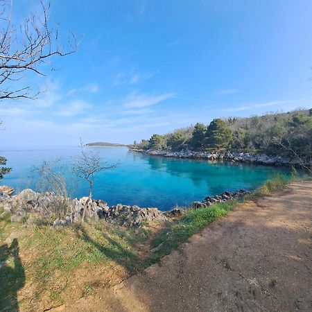 Apartmani Totic Malinska Buitenkant foto
