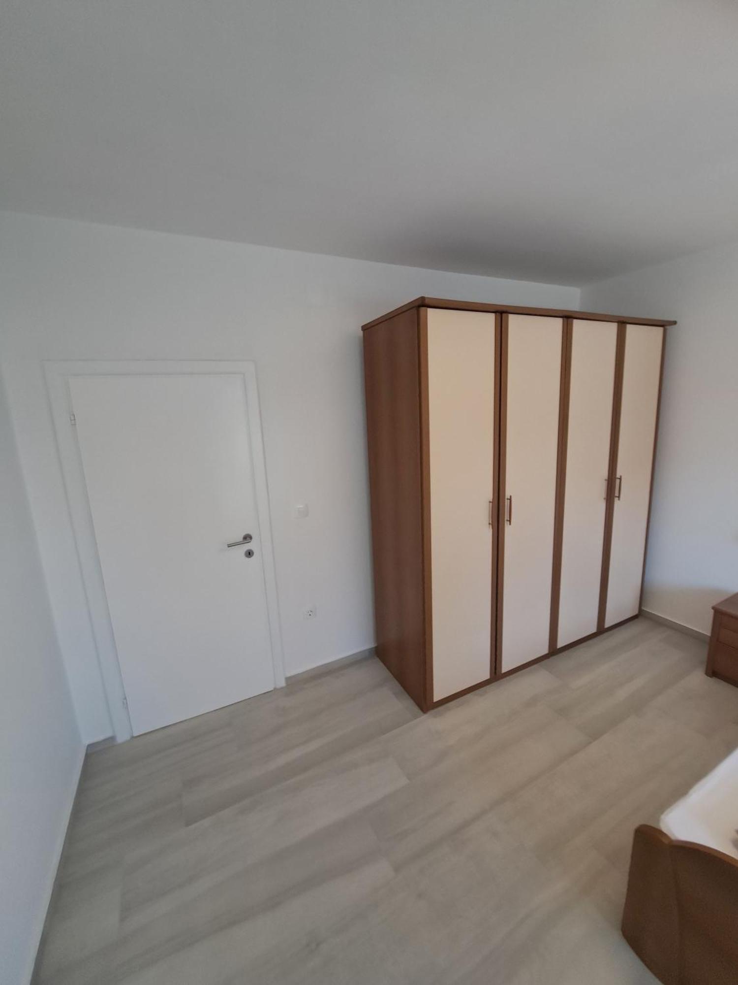 Apartmani Totic Malinska Buitenkant foto