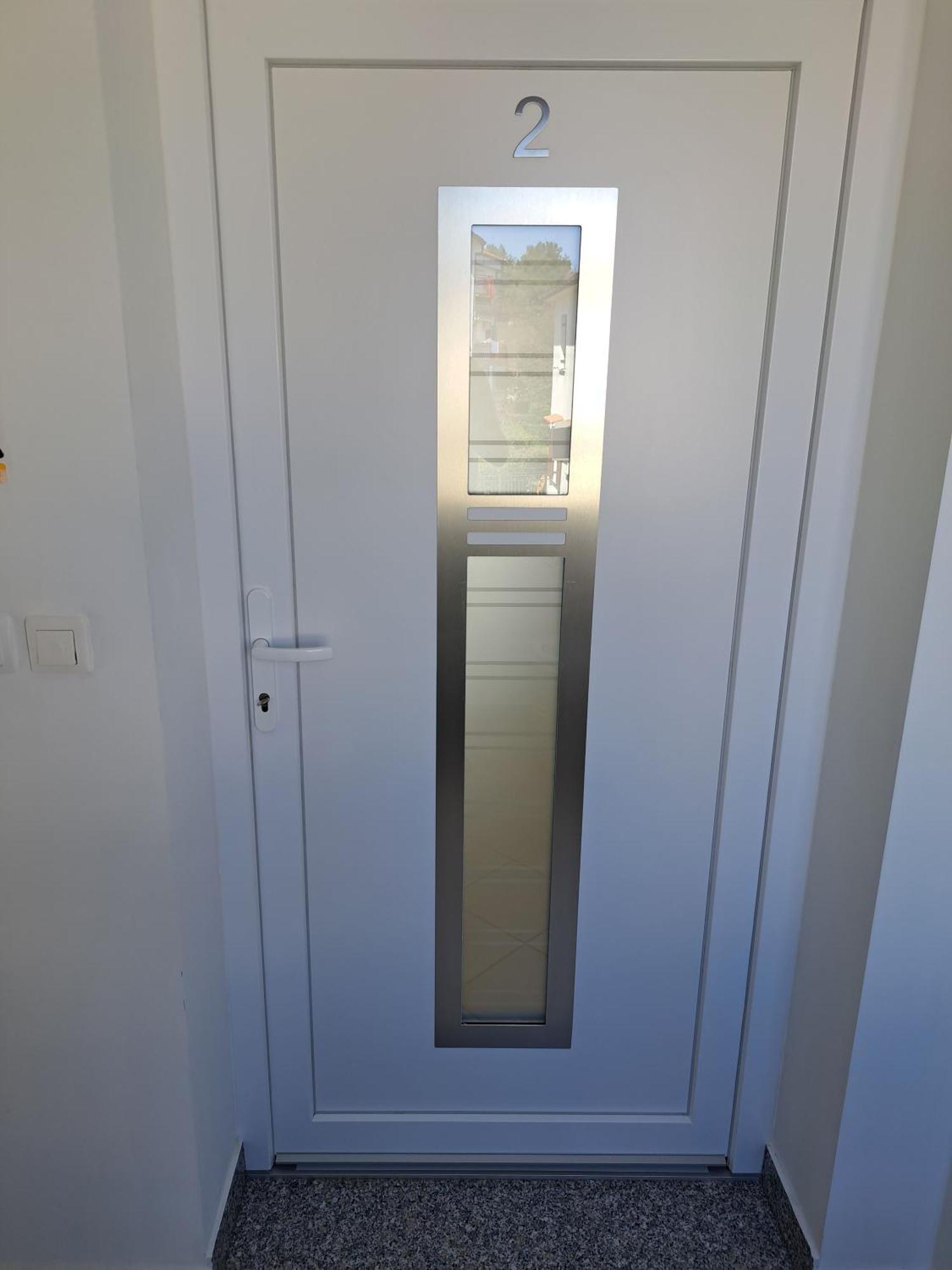 Apartmani Totic Malinska Buitenkant foto