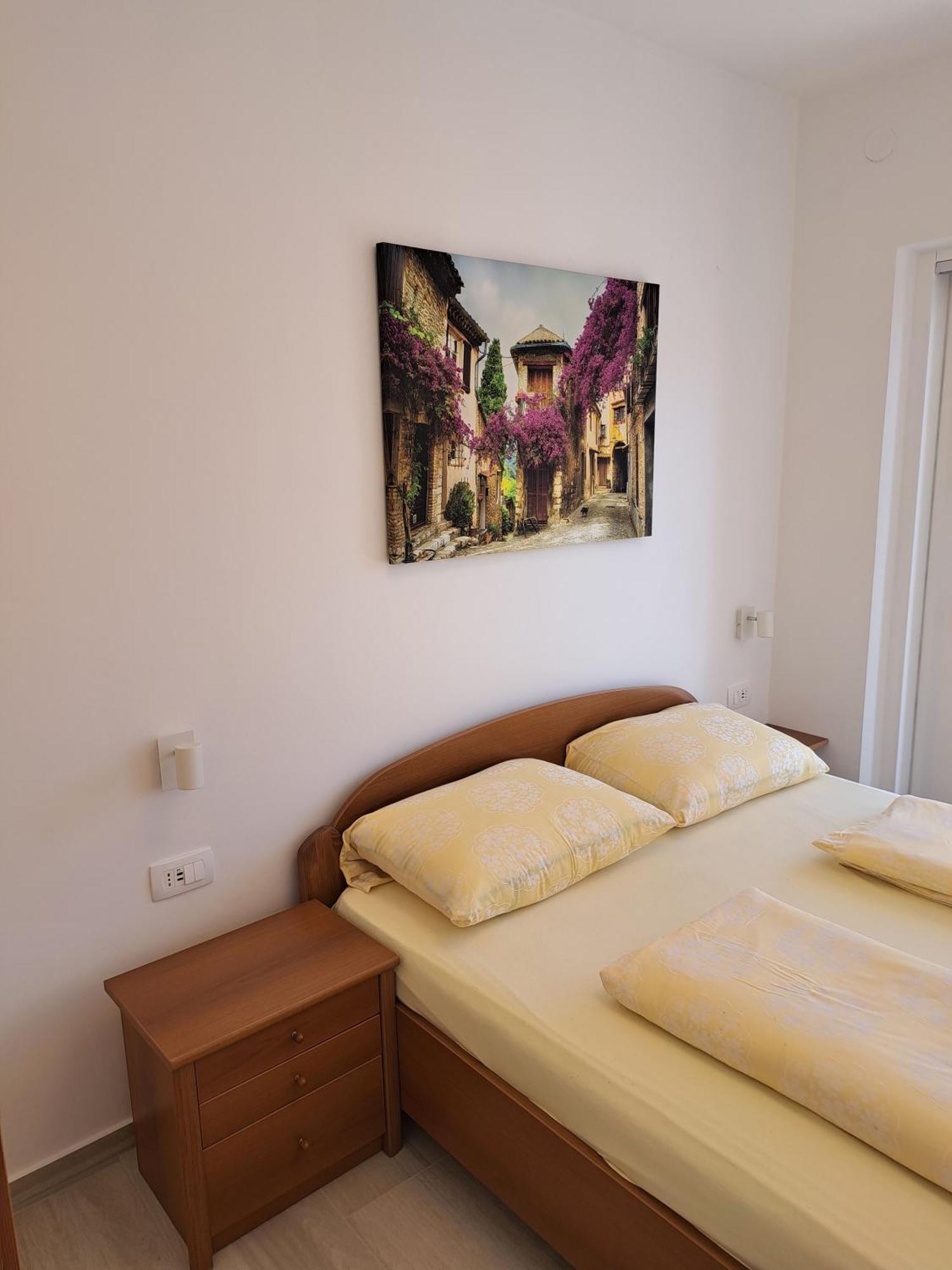 Apartmani Totic Malinska Buitenkant foto