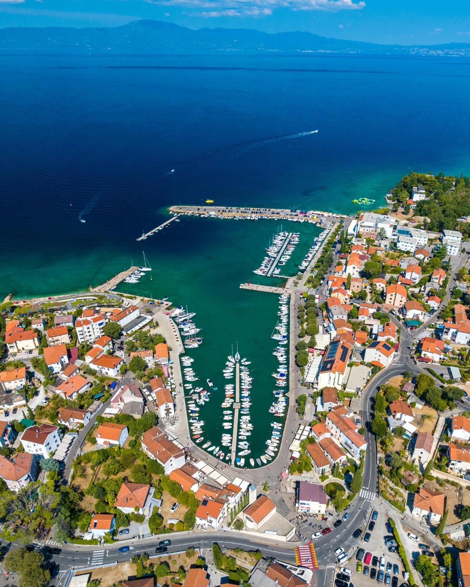 Apartmani Totic Malinska Buitenkant foto