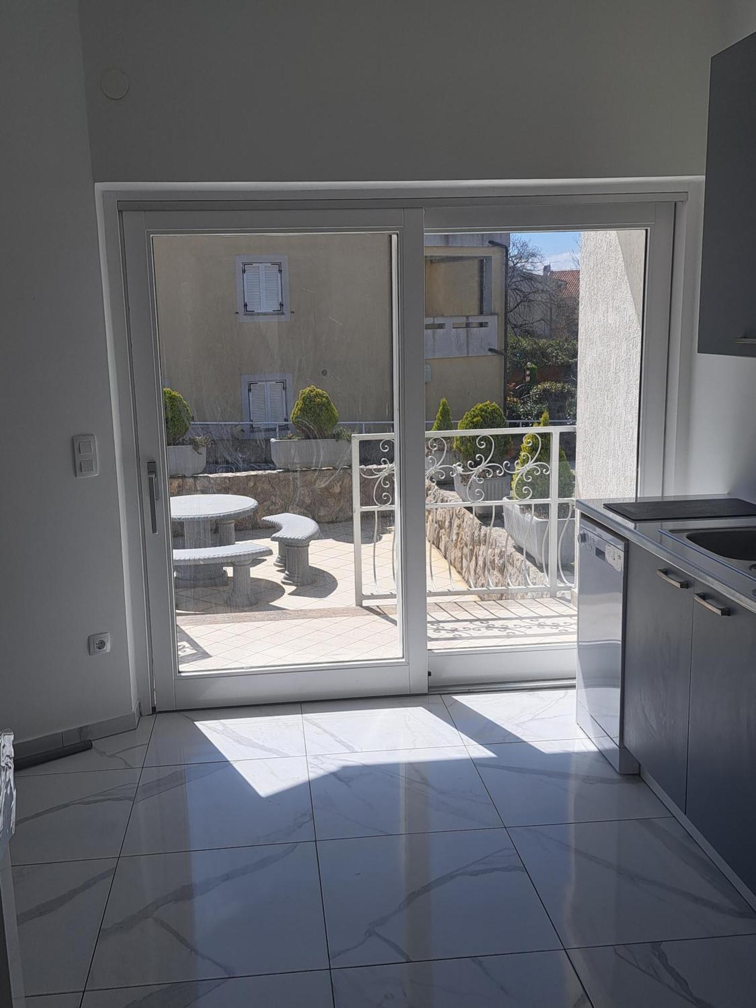Apartmani Totic Malinska Buitenkant foto